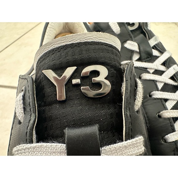 Adidas Y3 men sala shoes US 10 read description‎ - Picture 8 of 15
